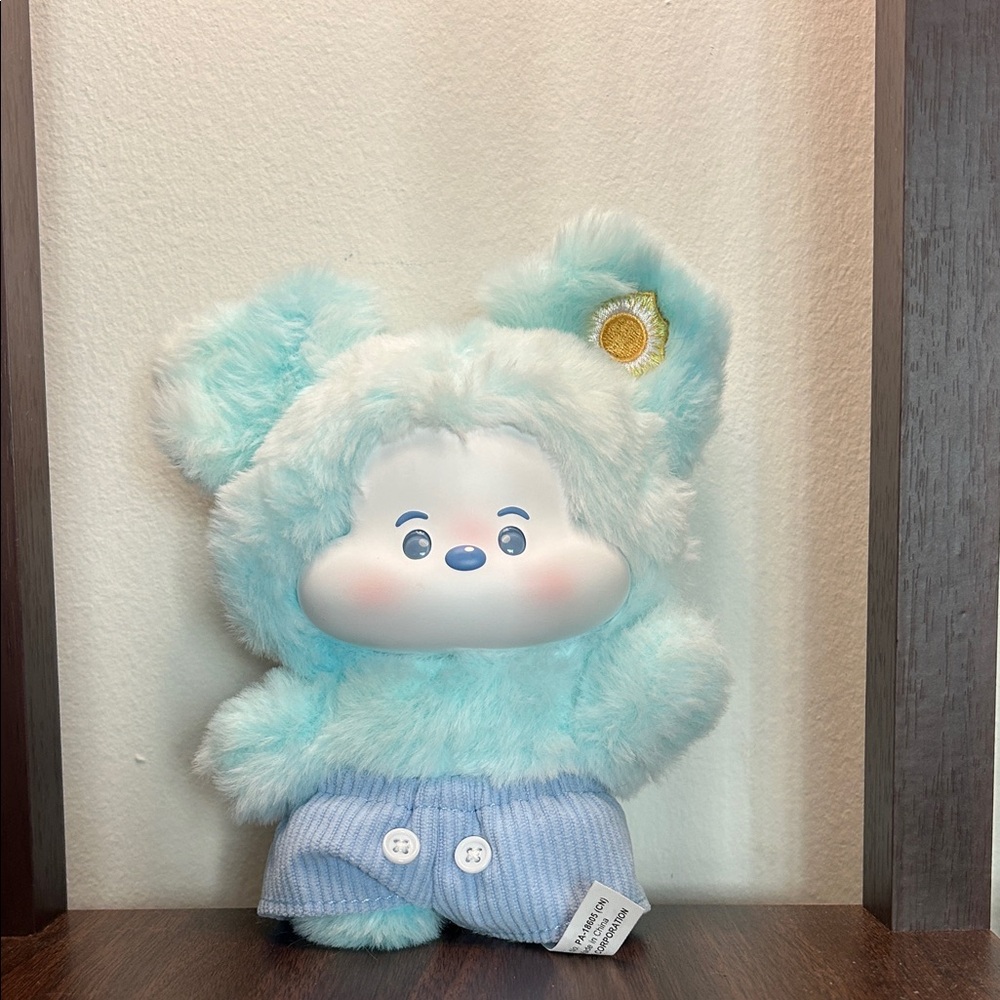 MINISO X DISNEY head in the clouds plush pendant keychain